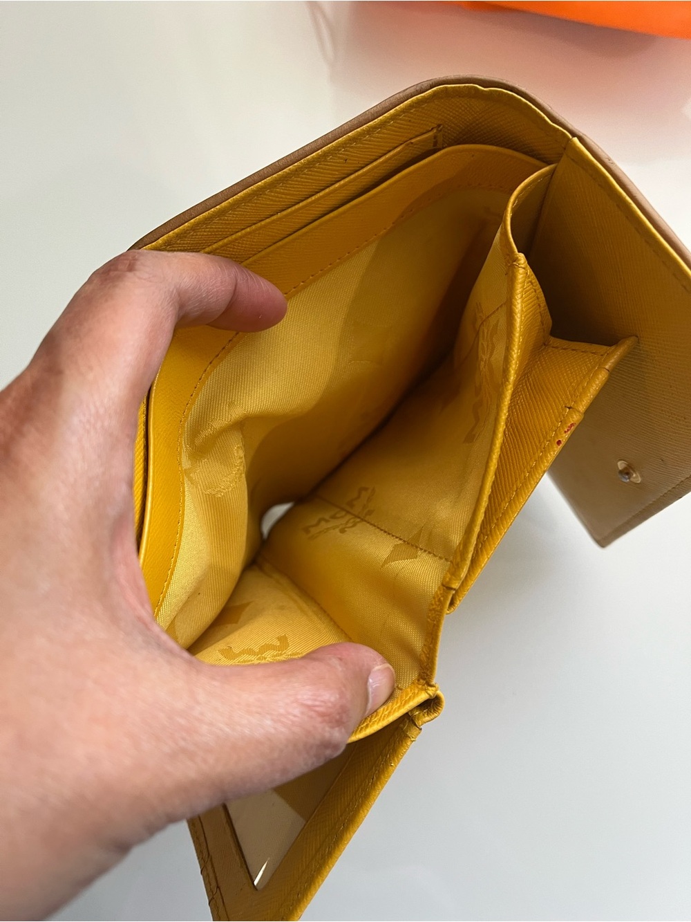 MCM COGNAC VISETOS BUNNY TRIFOLD WALLET - Picture 8 of 10